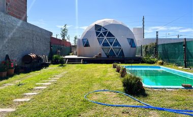Venta casa tipo domo monoambiente con Pileta en Capitán Bermúdez