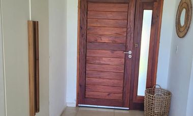 Casa en  venta al agua el canton, islas