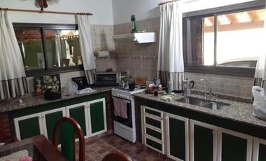 Casa en venta - 3 Dormitorios 2 Baños - Costa del Este