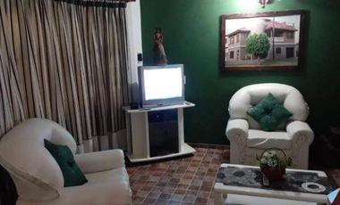 Casa en venta - 3 Dormitorios 2 Baños - Costa del Este