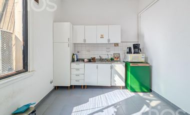 VENTA OFICINA SOBRE PEATONAL CORDOBA MICROCENTRO
