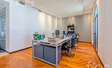 VENTA OFICINA SOBRE PEATONAL CORDOBA MICROCENTRO