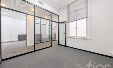 VENTA OFICINA SOBRE PEATONAL CORDOBA MICROCENTRO