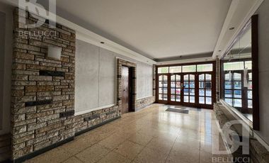 VENTA // 3 AMB. // ZONA CENTRO