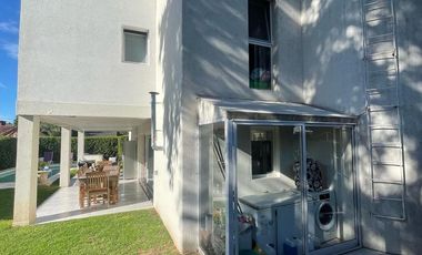 Casa en  VENTA EN COUNTRY CLUB VENADO 1