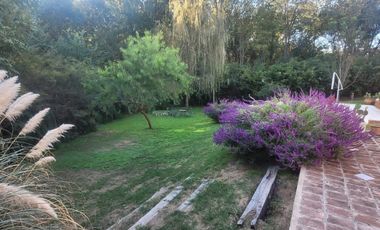 Increible Casa en Cosquin (4 dormitorios, quincho y pileta)