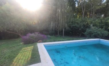 Increible Casa en Cosquin (4 dormitorios, quincho y pileta)