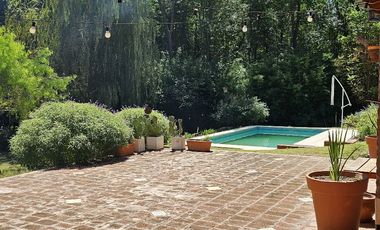 Increible Casa en Cosquin (4 dormitorios, quincho y pileta)