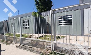En Venta, Casa 2 dormitorios, en planta baja, B° 5 Soles Plottier