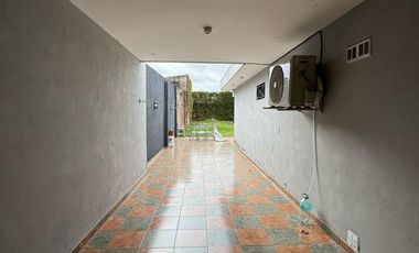 Casa en Remedios De Escalada en venta