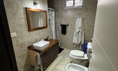 Casa en Remedios De Escalada en venta