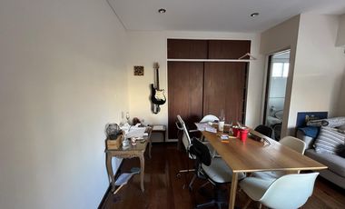Casa impecable refaccionada   o terreno apto edificio