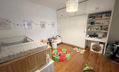 Casa impecable refaccionada   o terreno apto edificio