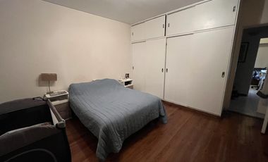 Casa impecable refaccionada   o terreno apto edificio
