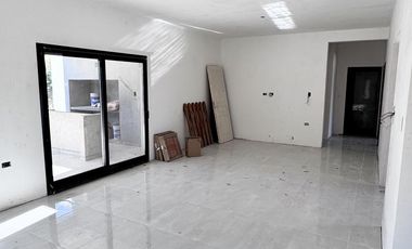 Casa en  venta barrio Lagos de Canning