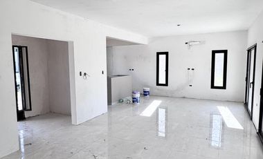 Casa en  venta barrio Lagos de Canning