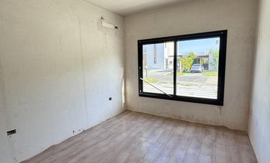 Casa en  venta barrio Lagos de Canning