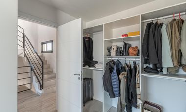 VENTA * VICENTE LOPEZ * TRIPLEX 3/4 amb TERRAZA COCHERA