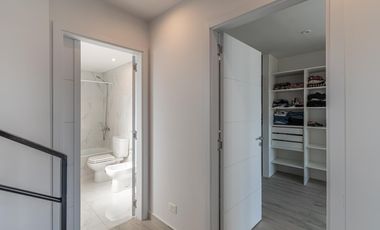 VENTA * VICENTE LOPEZ * TRIPLEX 3/4 amb TERRAZA COCHERA