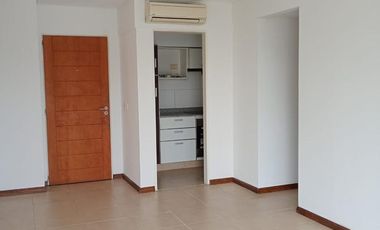 Venta departamento 2 ambientes con cochera en Morón.