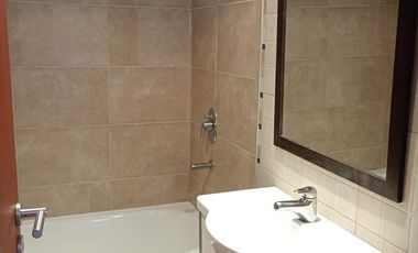 Venta departamento 2 ambientes con cochera en Morón.