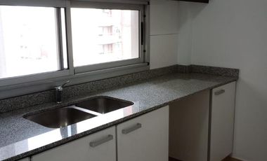 Venta departamento 2 ambientes con cochera en Morón.