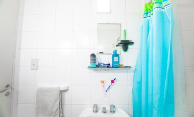 Venta departamento de 3 ambientes con balcón al frente en La Boca APTO CREDITO