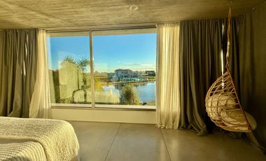 Casa en Alquiler a la laguna en Muelles de Puertos del Lago