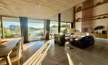 Casa en Alquiler a la laguna en Muelles de Puertos del Lago