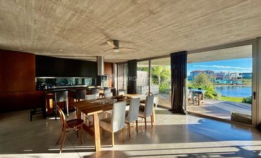 Casa en Alquiler a la laguna en Muelles de Puertos del Lago