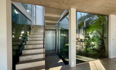 Casa en Alquiler a la laguna en Muelles de Puertos del Lago