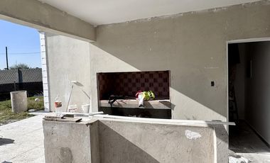 Casa en  venta barrio Lagos de Canning