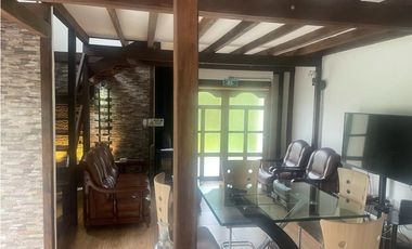 VENTA ELEGANTE CHALET UNIDAD CERRADA SALENTO QUINDIO