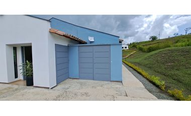 VENDO FINCA VENECIA ANTIOQUIA