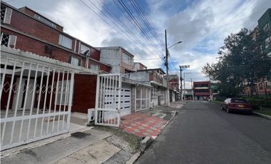 VENTA CASA EN CASTILLA  CONDADO BOGOTA
