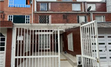 VENTA CASA EN CASTILLA  CONDADO BOGOTA
