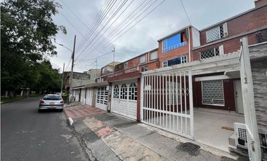 VENTA CASA EN CASTILLA  CONDADO BOGOTA