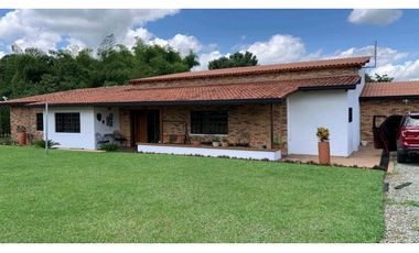 Se arrienda casa campestre Tebaida, Quindio.