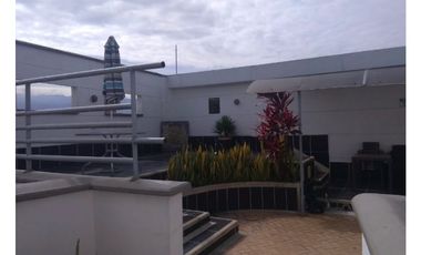 Venta oficina edificio Xcaret en Laureles