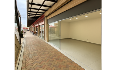 ALQUILO LOCAL EN CENTRO COMERCIAL RIO DEL ESTE EN CORAZÓN DE RIONEGRO