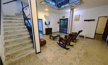 SE ALQUILA FINCA POR DIAS CON PISCINA EN FLANDES CONDOMINIO SANTA ANA