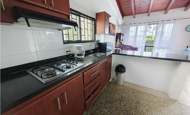ALQUILER POR DIAS CASA CON PISCINA EN FLANDES VIA ESPINAL