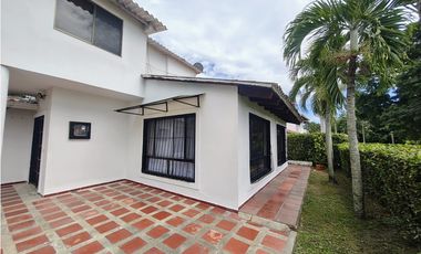 ALQUILER POR DIAS CASA CON PISCINA EN FLANDES VIA ESPINAL
