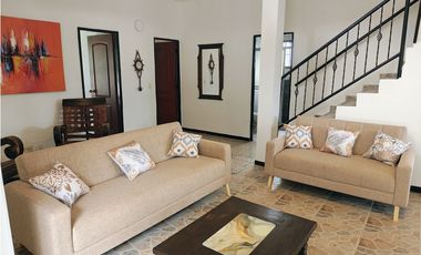 ALQUILER POR DIAS CASA CON PISCINA EN FLANDES VIA ESPINAL