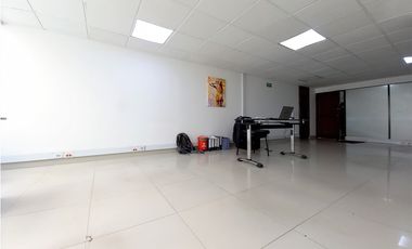 SE ARRIENDA OFICINA EN CHICÓ NORTE