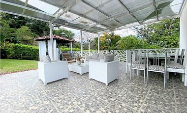 SE VENDE CASA CAMPESTRE EN VILLETA
