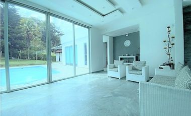 SE VENDE CASA CAMPESTRE EN VILLETA
