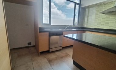 Monteserrín, Departamento en Renta, 250m2, 4 Habitaciones