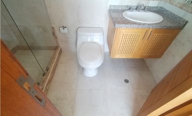 Monteserrín, Departamento en Renta, 250m2, 4 Habitaciones