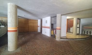 Monteserrín, Departamento en Renta, 250m2, 4 Habitaciones